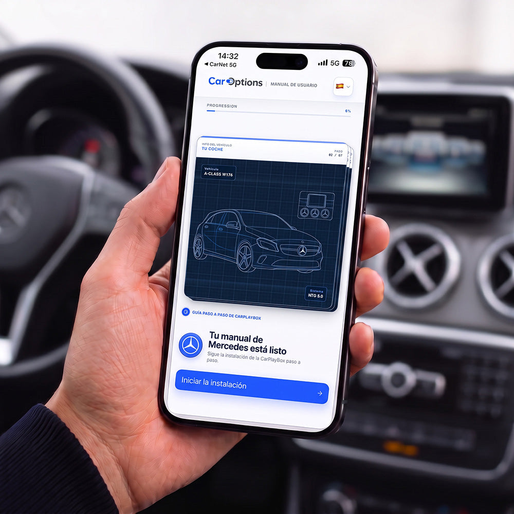 Manual digital de CarOptions mostrado en un teléfono